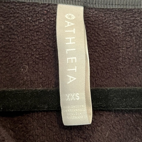 Athleta Top Cozy Karma Quarter Zip Sweatshirt Pullover - Picture 4 of 10